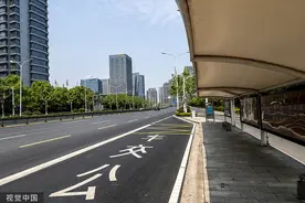 公交车道空时能让社会车辆用？专家建议优化路权分配图片