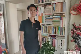 文学博士进火场1手1个救出姐弟俩：救人是本能，总要有人挺身而出图片