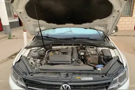 玻璃水的使用，切记注意这2点，别等车出问题才后悔，记心上！图片