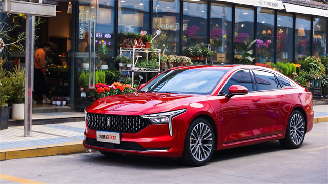 春节购车花小钱办大事，一汽奔腾B70是你最值得的明智之选