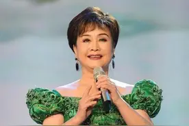 歌唱家李谷一：自小父母离异，她将继母当亲妈图片