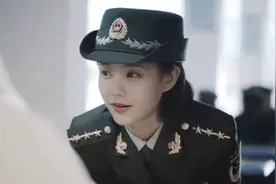 《特战荣耀》结局：郭笑笑踹艾千雪的那一脚，让她“羞耻”了一生图片