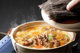 腌萝卜加盐杀水错了，从饭店偷学了4个技巧，酸辣脆爽，放1年不坏图片