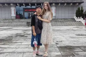 睁眼看世界！小伙找到德国老婆晒幸福，遭某红书网友集体网暴！图片