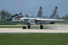 朝鲜空军现役各型飞机总汇，大部分都是已过时的型号图片