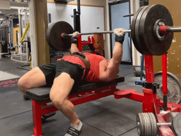 健身锻炼胸肌有多少器材可用？