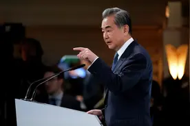 不准中国给俄提供武器，中方回怼：美国没资格对中国发号施令！图片