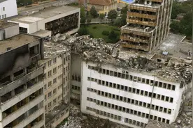 99年南联盟使馆被炸，真凶是谁？克林顿写信道歉，9年后元凶被杀图片