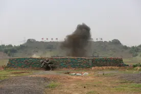 郑州联勤保障中心驻邯某部规范开展“双实”训练考核图片