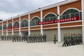役前教育｜洛江开展役前教育 上好军旅生活“第一课”图片