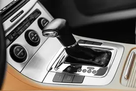 自动档车挡位旁边的“+/-”什么情况下使用？怎么用？图片