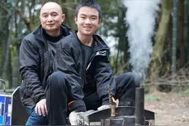 为“讨好”自闭症儿子，重庆老爸耗时8年造蒸汽火车，获央视点赞图片