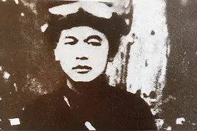 红二十五军军长徐海东指挥葛藤山战斗图片