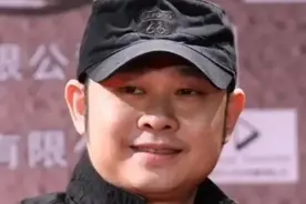 血泪之谜！刀郎妻子杨娜失踪40天惊现衣柜纸条，揭秘真相令人震惊图片