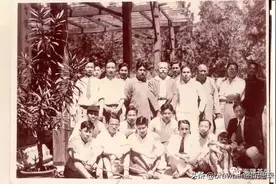 清华大学百余年来累计本硕博校友接近26万人，中国人约21万人图片