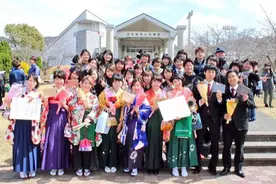 去掉动漫滤镜，日本高中的真实生活是什么样的？图片