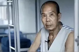 神奇老头手绘数十亿无法辨别的假币，携手验钞机也毫无办法图片