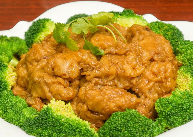 河南农村酒席上这三道菜火了，有肉有鸡，上锅一蒸，上桌就光盘