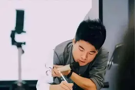 董宇辉的推荐书单，这5本是人生必看经典，你看过几本？图片