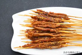 年轻人爱吃的铁板鱿鱼健康吗？图片