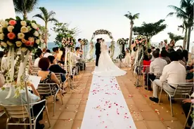 广州一小伙举办婚宴，苏州大哥随礼1万，婚宴开始直呼：真豪横图片