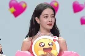 微博之夜女星生图：热巴杨紫惊艳，杨幂脸垮金晨干瘪，刘诗诗脸僵图片