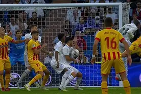 巨大争议！皇马遭遇黑哨？手球判罚成焦点，专家争辩，安帅或停赛图片