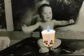 邓博回广州了，飞机上感慨写了一首小诗，还有一篇小作文很感动人图片