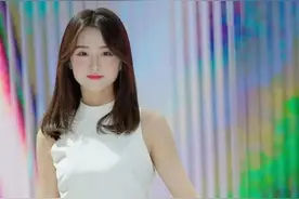 号称第一车模美女的苏宁图片