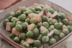 月子期间吃这3道菜可以补钙和促进钙吸收，适合新妈妈吃的月子餐图片