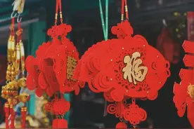 男子把女友借给朋友回家应付相亲，结局意外：你给不了她幸福图片