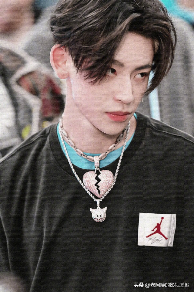 ˵תսקRapperС𶹣һƵ