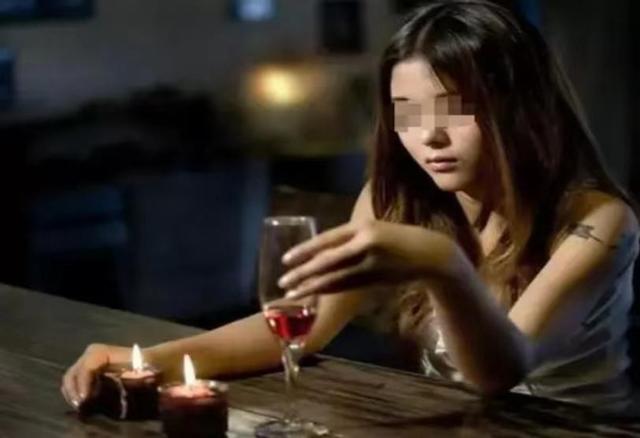 上海女大学生夜里被强奸，误以为是做春梦卖力配合对方，最后报警