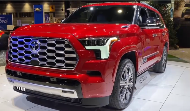 红杉：3.5T双涡轮+10AT全进口丰田，尺寸比陆巡还大，对标凯雷德