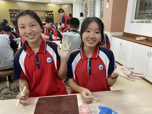 Ϋ´̨ѧУ̬ѧУƷʽ֮ḻʵĳл