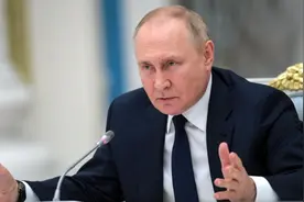 俄罗斯财政出现危机，国库就要见底，越打越有钱，原来是个笑话？图片