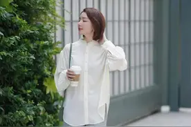 身材偏胖的女人，穿阔腿裤要记住“4不要”，不然容易显矮显腿粗图片