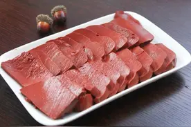市面上的“假猪血”是怎么制作的？购买猪血时，又该如何挑选呢图片