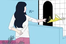 为什么女生的“肩带”老是会往下掉？或还有人不清楚，好尴尬图片