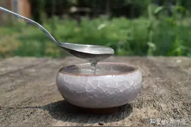 蜂蜜膏是天然蜂蜜吗？蜂蜜和蜂蜜制品什么区别？蜂蜜制品要留心图片