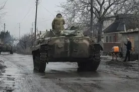 乌军突然大撤退！泽连斯基：我们已没选择了图片