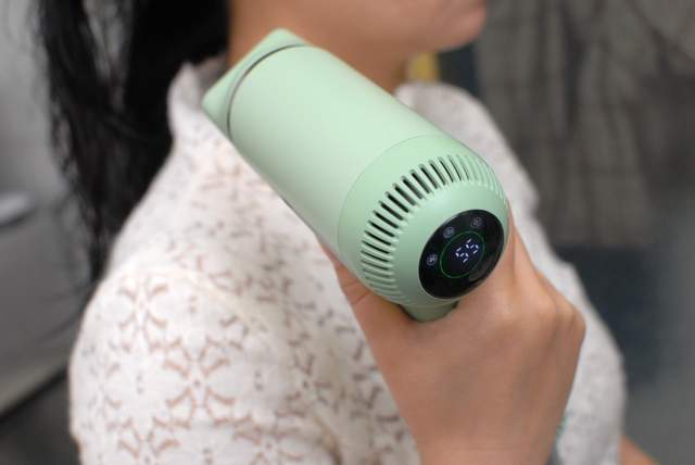 吹风机也带显示屏？11万转的Joymay高速吹风机上架小米有品