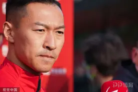 吴曦：客场作战没有球迷支持是困难 明天比赛会放下包袱轻松面对图片