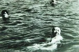 毛泽东诗词《水调歌头·游泳》中您最喜欢的是哪几句？图片