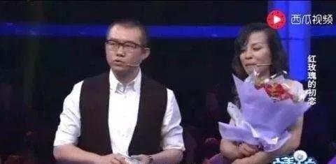 情感故事：45岁大妈恋上28岁小伙 被骗还痴心不改求他回来