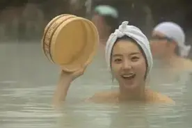 在日本，男女混浴如何发展起来的，现在还有这样的情况吗？图片