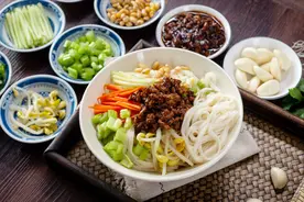 名扬全国的8碗面条，吃过6种以上的算“面霸”，有你家乡的面吗？图片