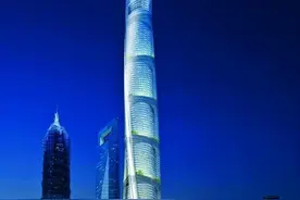 魔都传说 之 上海中心广场图片