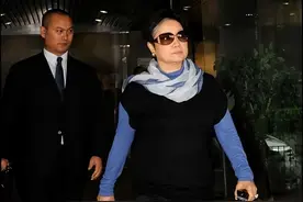 她是洪兴十三妹的原型，18岁闯荡江湖，身家百亿，为何晚年凄惨？图片