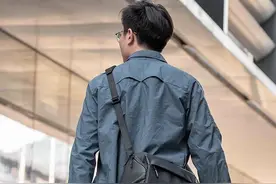 50元~1500元男士通勤斜挎单肩包推荐，十二款热度超高款式图片